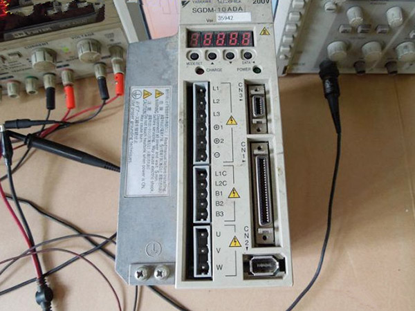 如何正確使用安川伺服